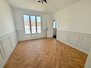 10 minutes RER B LAPLACE OU métro BARBARA (ligne 4)