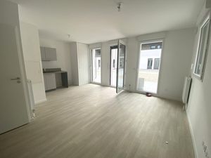 T3 en duplex avec terrasse et parking à TOURS