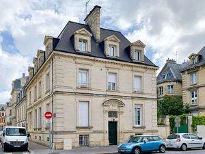 Location Appartement 2 pièces à Caen (14000) : à louer 2 pièces / 38m² Caen