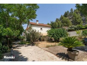 Maison T5 de 125m² avec une belle parcelle arborée de 866m²