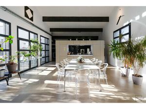 PROCHE QUAI VICTOR HUGO: MAISON CONTEMPORAINE AVEC ASCENSEUR  GR