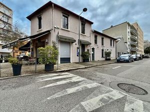 Maison de luxe en vente à Villeurbanne  Auvergne-Rhône-Alpes