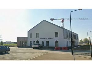 LOCAL PROFESSIONNEL MAISON DE SANTÉ