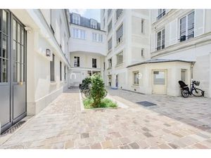 ODEON - SAINT-MICHEL  BUREAUX DE STANDING LUMINEUX ET CLIMATISES