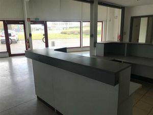 Location commerce SAUSHEIM 540 m²