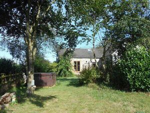 Ensemble de deux maisons avec jardin et vue dégagée
