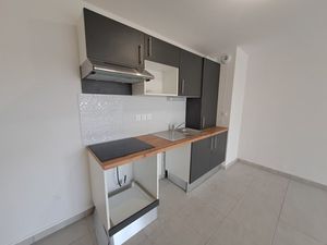 Location Appartement 3 pièces 66m² BRUGUIERES 31150