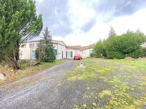 Vente maison 4 pièces 114 m² à Condé-en-Normandie (14110)  128 000 €