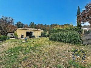 Maison de plain pied sur 1200 m² de terrain