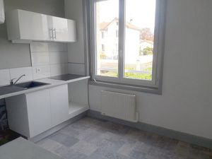 Location Appartement 2 pièces 49m² FEURS 42110