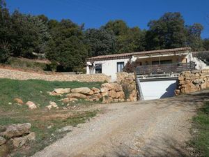 Villa 105 m² récente  plain-pied  garage  2800m² terrain