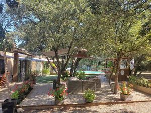 Villa T5 143 m²+ studio 35 m² indépendant sur 3990 m² terrain plat