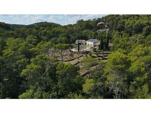 Achat : Maison (83510)