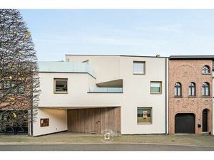 QUASI NIEUWBOUW ZONDER BTW INCL.CARPORT