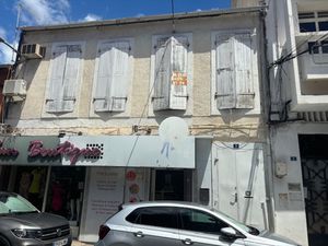 À Basse-Terre  vaste appartement T3 à louer avec balcon  