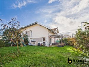 T4 duplex 90m2 + 120m2 de jardin  garage et place de parking pri