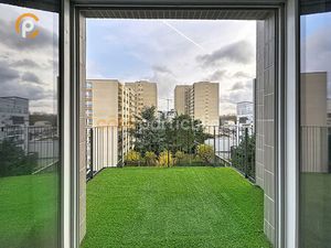 T4 traversant de 82 m² au dernier étage avec terrasse - Ivry-sur-Seine