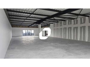 A LOUER  CELLULE D'ACTIVITE ET BUREAUX PROCHE AEROPORT