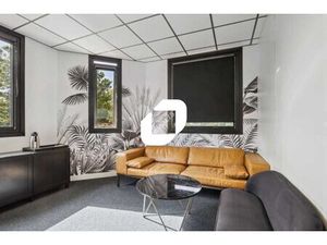 A LOUER  BUREAUX MODERNE ET FONCTIONNEL