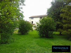 Maison dans ancien corps de ferme