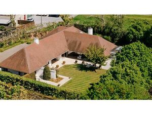 Indrukwekkend Vastgoed op 3.667 m² met dubbele garage