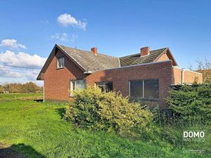 Ruime open bebouwing gelegen te Schulen met tal van mogelijkheden