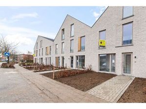 Kwalitatieve rijwoning te Vrasene