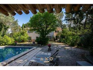 Maison de luxe à vendre à Luynes : 1 120 000€