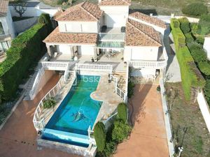Maison traditionnelle de 250 m² à Bouzigues