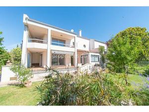 Balaruc le Vieux  villa de 310m2 (possibilité plusieurs appartements)