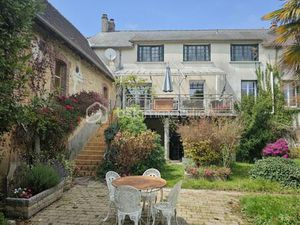 Maison de 225 m² à Longny-Au-Perche