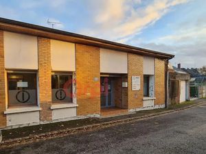 Vente maison 10 pièces 227 m² à Peronne (80200)  170 900 €
