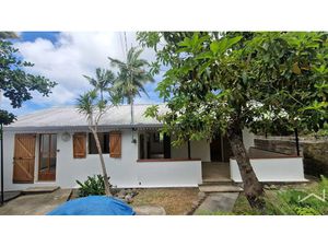 Vente maison 4 pièces 75 m² à Sainte Marie (97438)  250 000 €