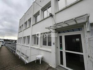 Location bureau 558 m² à Malemort (19360)