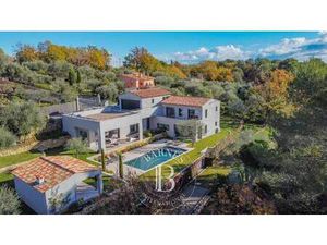 Maison à vendre 5 Pièces Le Rouret - 1 995 000 &#8364;