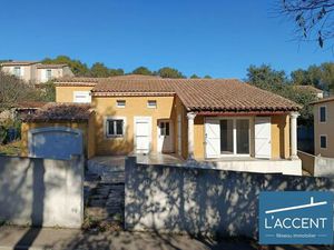 Maison Individuelle Spacieuse Et Idéalement Située