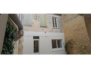 Vente immeuble  187.25m²  Rochefort