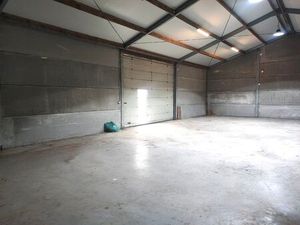 Loods - opslagruimte (250 m²)  Lichtervelde.