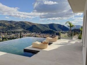 Villa de 4 chambres de luxe en vente Lodève  Occitanie