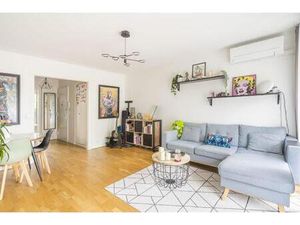 3 pièces de 69 m2 avec balcon  lumineux et traversant + parking