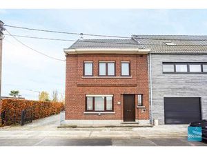 Huis te koop in Wichelen met 4 slaapkamers