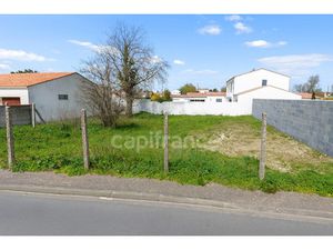 Terrain à vendre LE CHATEAU D'OLERON 446m2 137 800€