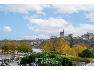 Appartement rare entre ville  vue et quiétude