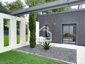 Saint Aubin de Médoc - Villa contemporaine au calme avec piscine et garage