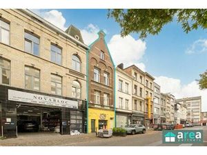 Commercieel te koop in Borgerhout met 6 slaapkamers