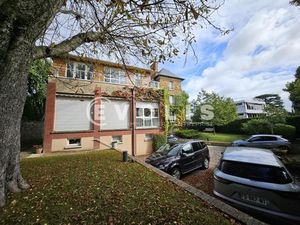 Bureaux lumineux à louer  à 5 min du RER B - Idéal professions libérales ou TPE