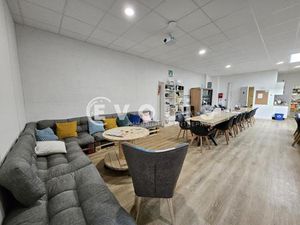 BUREAUX À PARTAGER - LOCAL D'ACTIVITÉ AVEC ESPACES COMMUNS