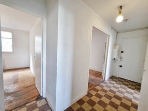 Location appartement 4 pièces 63m2 Grenoble 38000 - 600 € - Surface Privée