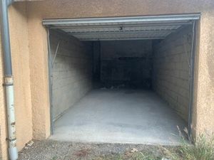 Location parking 12m2 Le Péage-de-Roussillon 38550 - 73 € - Surface Privée