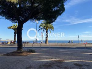 A LOUER - FREJUS FACE A LA PLAGE